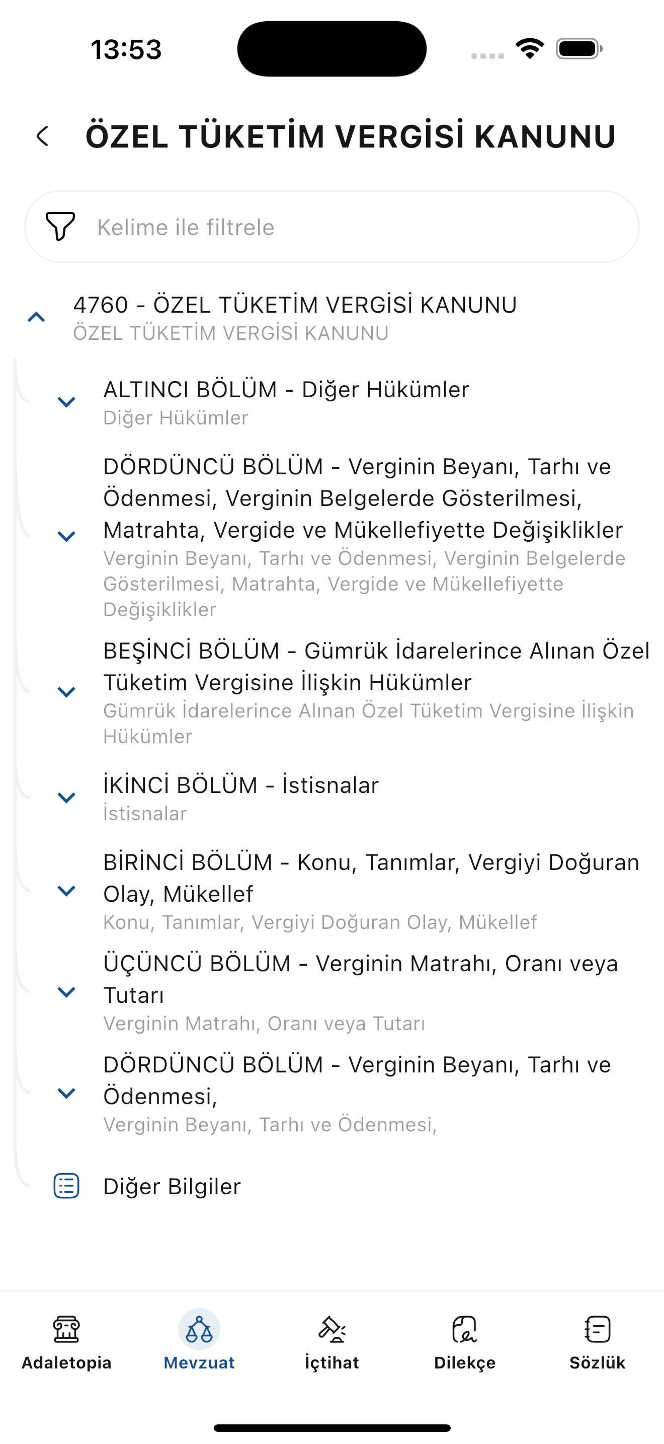 Yapay zeka destekli hukuk uygulamasının ekran görüntüsü.