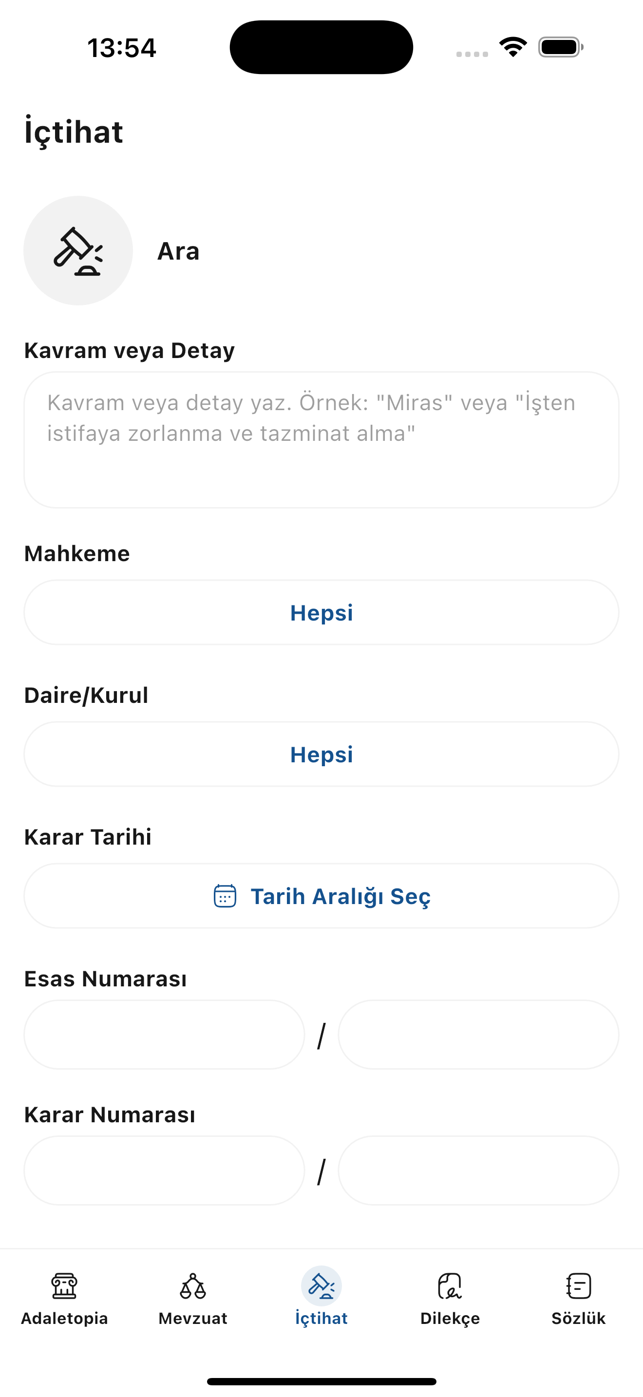 Yapay zeka destekli hukuk uygulamasının ekran görüntüsü.