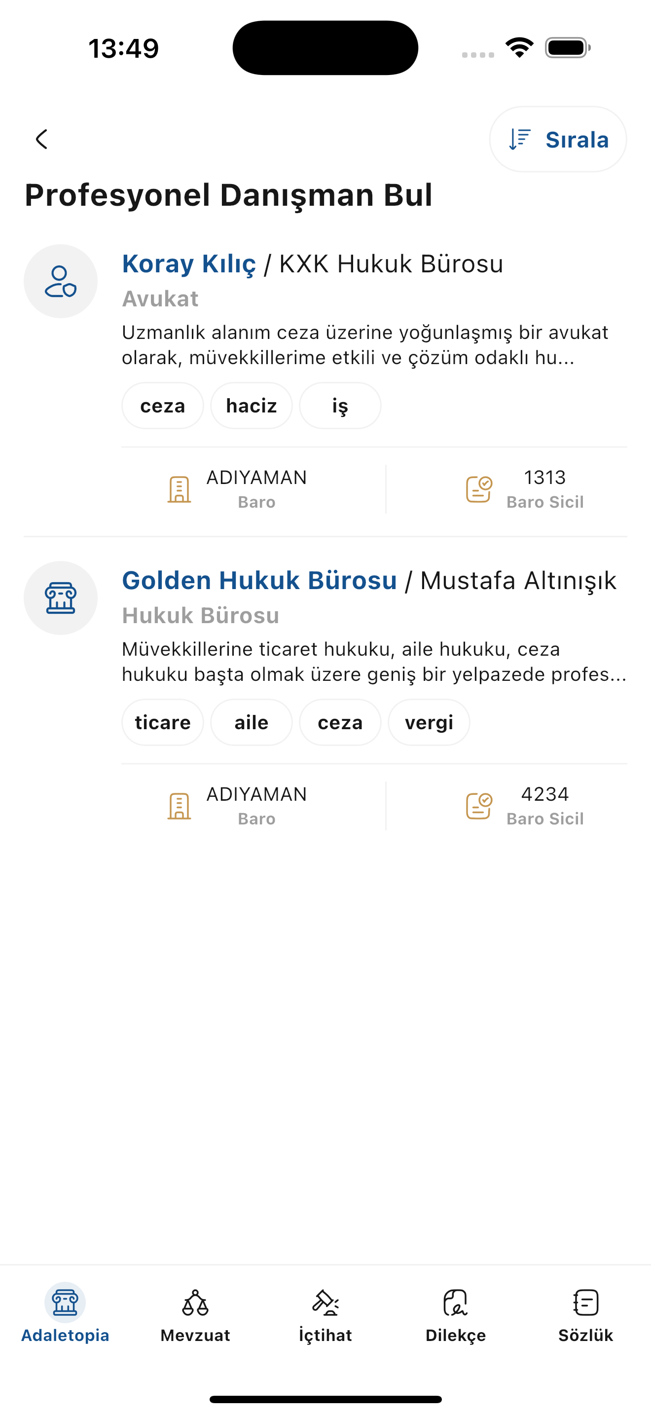 Yapay zeka destekli hukuk uygulamasının ekran görüntüsü.